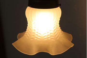 イギリスビンテージ　フリルシェード壁掛け照明(1)