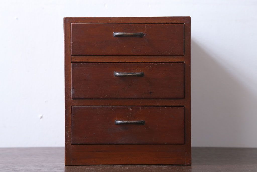 レトロ家具　昭和レトロ　古い木製のアンティーク3杯小引き出し
