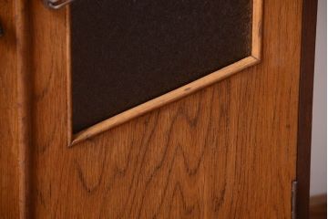 レトロ家具　昭和レトロ　ミッドセンチュリー　古い木製のアンティーク本箱
