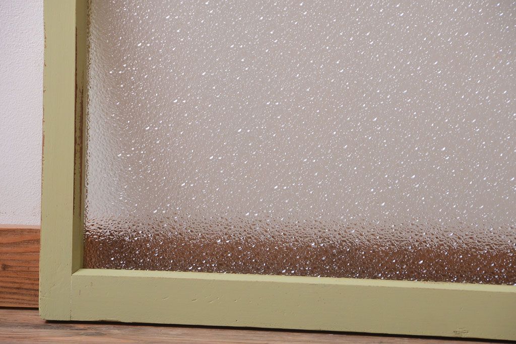 アンティーク　ダイヤガラス入り!グリーンペイントの明り取り(窓)