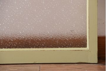 アンティーク　ダイヤガラス入り!グリーンペイントの明り取り(窓)