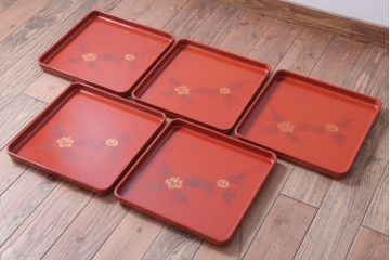 アンティーク雑貨　アンティーク　大正〜昭和初期　沈金蒔絵木製お膳5枚(漆器)(1)