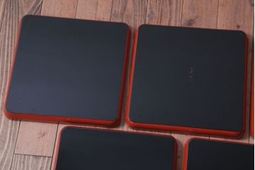 アンティーク雑貨　アンティーク　大正〜昭和初期　沈金蒔絵木製お膳5枚(漆器)(1)