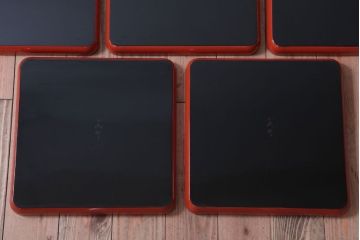 アンティーク雑貨　アンティーク　大正〜昭和初期　沈金蒔絵木製お膳5枚(漆器)(1)