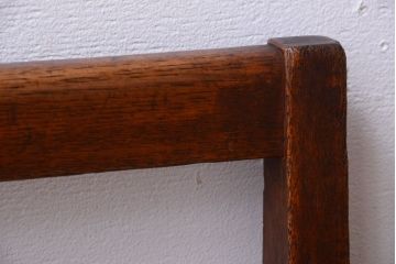 レトロ家具　和製アンティーク　素朴でレトロな古い木製の小ぶりな椅子(チェア)