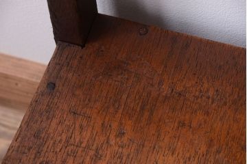 レトロ家具　和製アンティーク　素朴でレトロな古い木製の小ぶりな椅子(チェア)