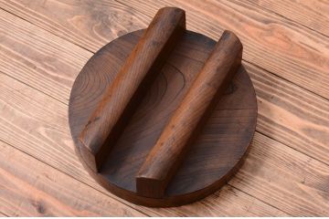 アンティーク雑貨　古民具・骨董　総欅材!アンティークのお釜の蓋(花台)