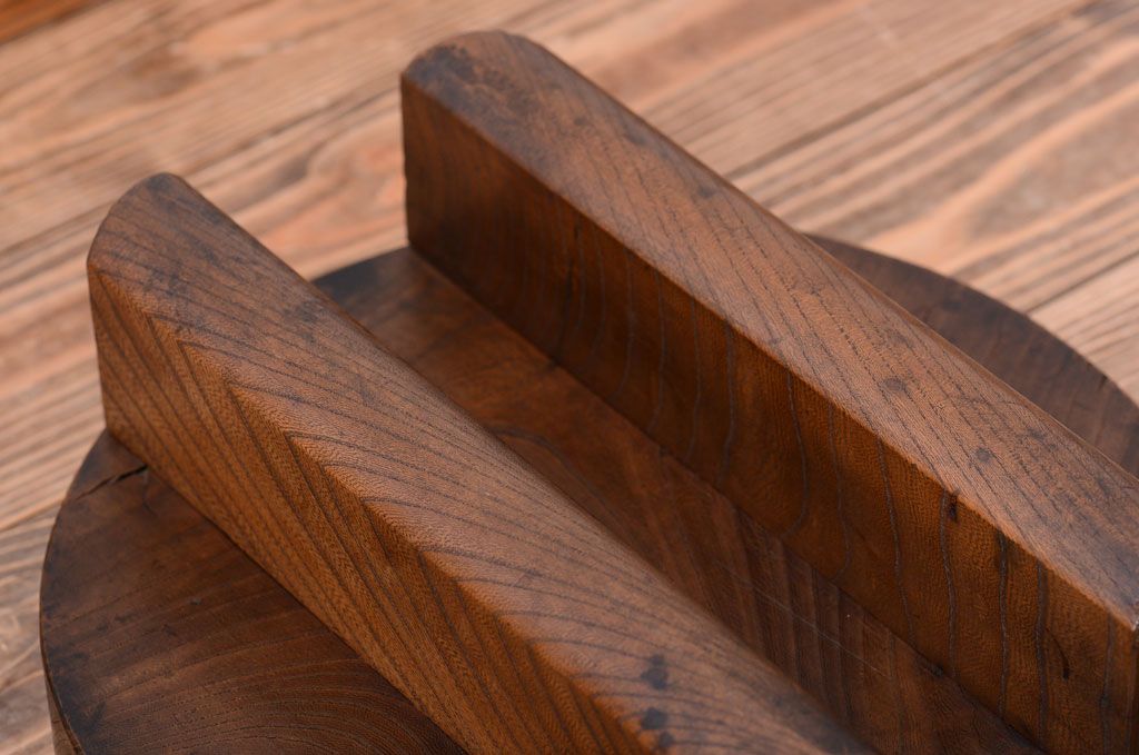 アンティーク雑貨　古民具・骨董　総欅材!アンティークのお釜の蓋(花台)