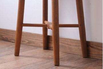 レトロ家具　和製アンティーク　古い木のレトロなクッション座面角スツール(3)