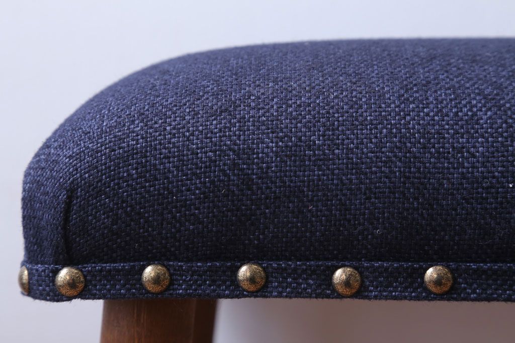 レトロ家具　和製アンティーク　古い木のレトロなクッション座面角スツール(3)