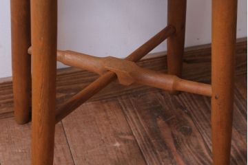 レトロ家具　和製アンティーク　古い木のレトロなクッション座面角スツール(3)