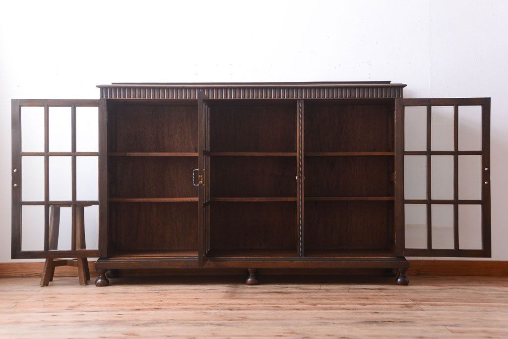 アンティーク家具　アンティーク　日本製　高級品!脚付きサイドボード