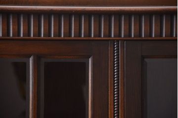 アンティーク家具　アンティーク　日本製　高級品!脚付きサイドボード