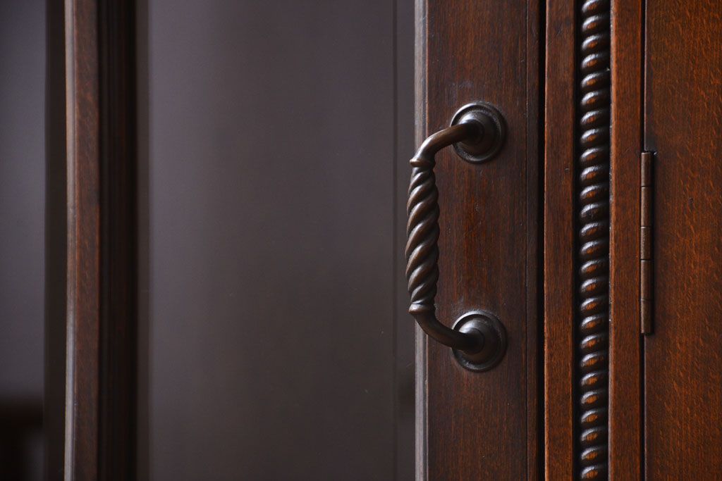 アンティーク家具　アンティーク　日本製　高級品!脚付きサイドボード