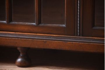 アンティーク家具　アンティーク　日本製　高級品!脚付きサイドボード
