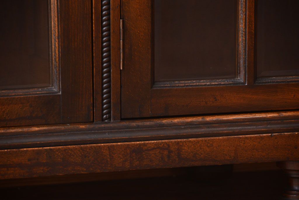 アンティーク家具　アンティーク　日本製　高級品!脚付きサイドボード