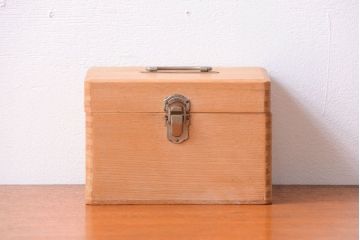 アンティーク雑貨　昭和レトロ　ナラ材の小さなアンティーク木箱(2)