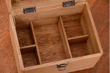 アンティーク雑貨　昭和レトロ　ナラ材の小さなアンティーク木箱(2)