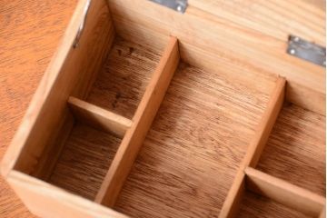 アンティーク雑貨　昭和レトロ　ナラ材の小さなアンティーク木箱(2)