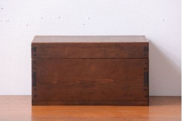アンティーク雑貨　昭和レトロ　仕切り付き!古い木味のアンティーク小箱(木箱)