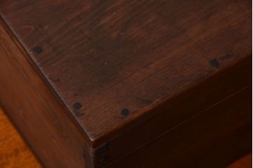 アンティーク雑貨　昭和レトロ　仕切り付き!古い木味のアンティーク小箱(木箱)