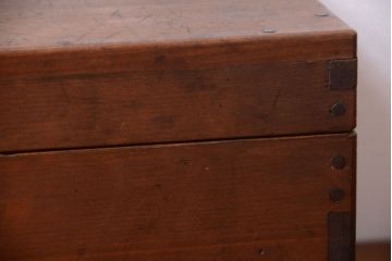 アンティーク雑貨　昭和レトロ　仕切り付き!古い木味のアンティーク小箱(木箱)