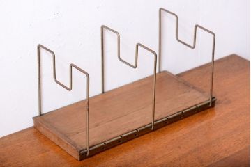 レトロ家具　昭和レトロ　シンプルなアンティークワイヤー本立て