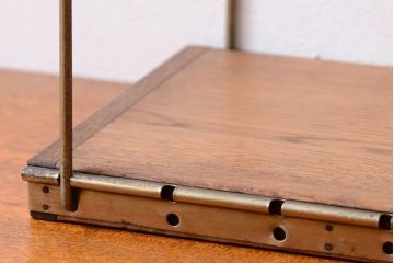 レトロ家具　昭和レトロ　シンプルなアンティークワイヤー本立て