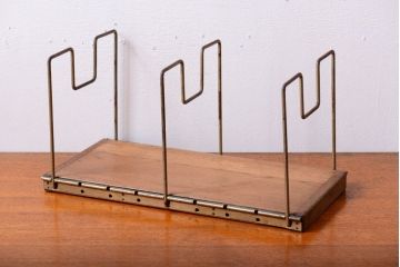 レトロ家具　昭和レトロ　シンプルなアンティークワイヤー本立て