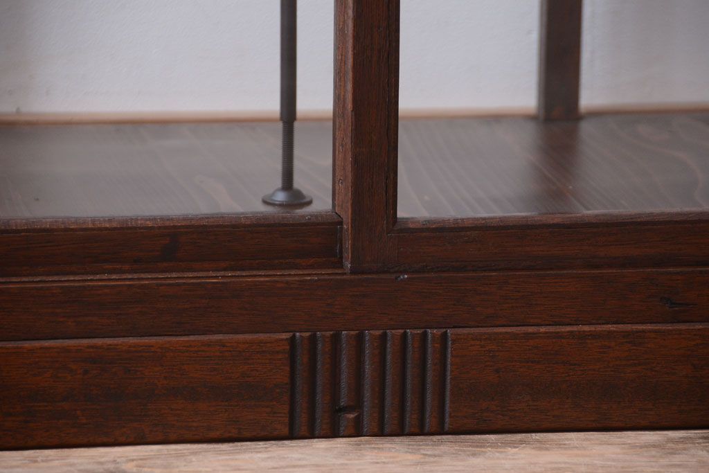 アンティーク家具　大正ロマン　古い木製の背が低いガラスケース(ショーケース)