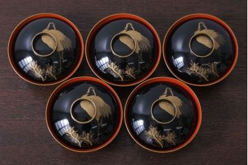 アンティーク雑貨　アンティーク　昭和二年　木製の鶴蒔絵椀5客セット(漆器)