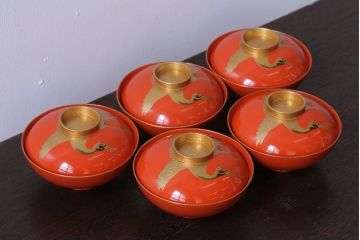 アンティーク雑貨　アンティーク　大正〜昭和初期　木製の鶴蒔絵椀5客セット(漆器)