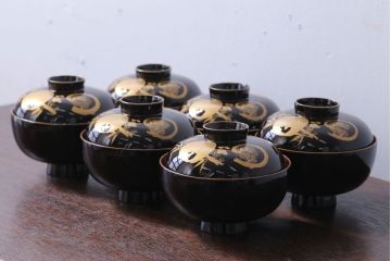 アンティーク雑貨　アンティーク　大正〜昭和初期　木製の鶴亀蒔絵椀6客セット(漆器)