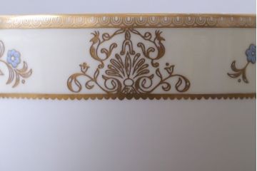 アンティーク雑貨　中古　イギリスWedgwood(ウェッジウッド)　Cliveden(クリブデン)シリーズ　カップ&ソーサー2客セット(洋食器)