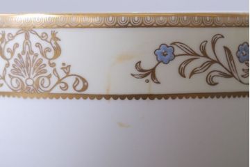 アンティーク雑貨　中古　イギリスWedgwood(ウェッジウッド)　Cliveden(クリブデン)シリーズ　カップ&ソーサー2客セット(洋食器)