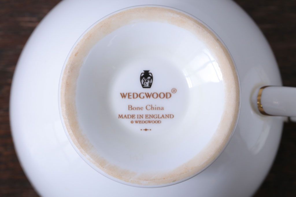 アンティーク雑貨　中古　イギリスWedgwood(ウェッジウッド)　Cliveden(クリブデン)シリーズ　カップ&ソーサー2客セット(洋食器)