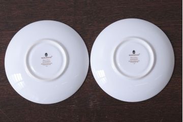 アンティーク雑貨　中古　イギリスWedgwood(ウェッジウッド)　Cliveden(クリブデン)シリーズ　カップ&ソーサー2客セット(洋食器)