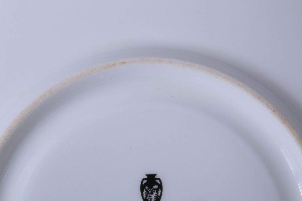 アンティーク雑貨　中古　イギリスWedgwood(ウェッジウッド)　Cliveden(クリブデン)シリーズ　カップ&ソーサー2客セット(洋食器)