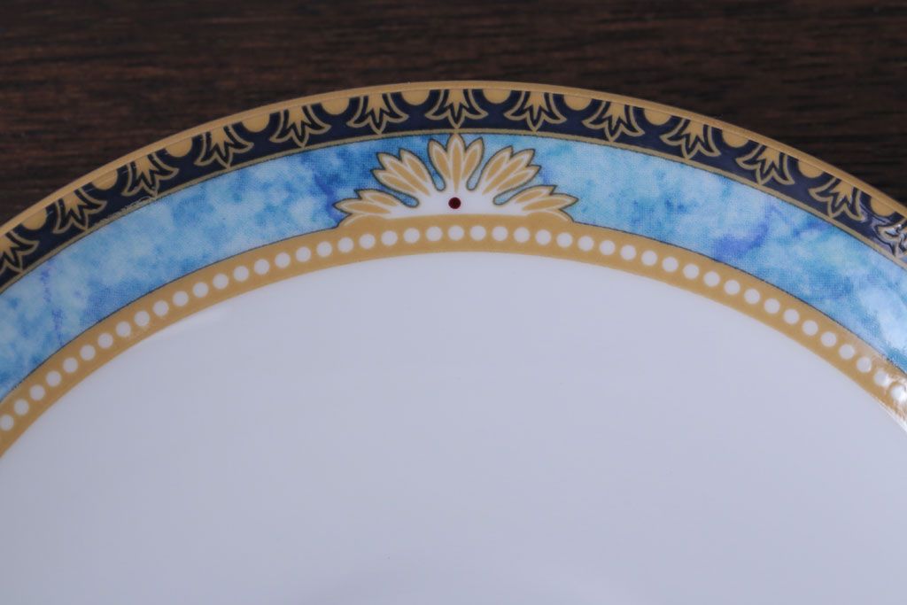 アンティーク雑貨　中古　イギリスWedgwood(ウェッジウッド)　Curzon(カーゾン)シリーズ　カップ&ソーサー3客セット(1)(洋食器)