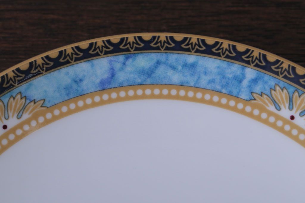 アンティーク雑貨　中古　イギリスWedgwood(ウェッジウッド)　Curzon(カーゾン)シリーズ　カップ&ソーサー3客セット(1)(洋食器)