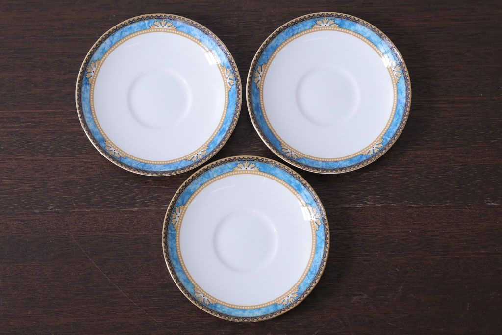 アンティーク雑貨　中古　イギリス　Wedgwood(ウェッジウッド)　Curzon(カーゾン)シリーズ　カップ&ソーサー3客セット(2)(洋食器)