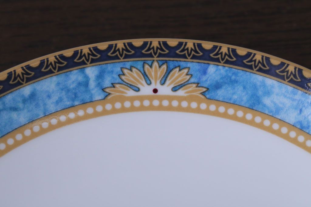 アンティーク雑貨　中古　イギリス　Wedgwood(ウェッジウッド)　Curzon(カーゾン)シリーズ　カップ&ソーサー3客セット(2)(洋食器)