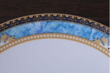 アンティーク雑貨　中古　イギリス　Wedgwood(ウェッジウッド)　Curzon(カーゾン)シリーズ　カップ&ソーサー3客セット(2)(洋食器)