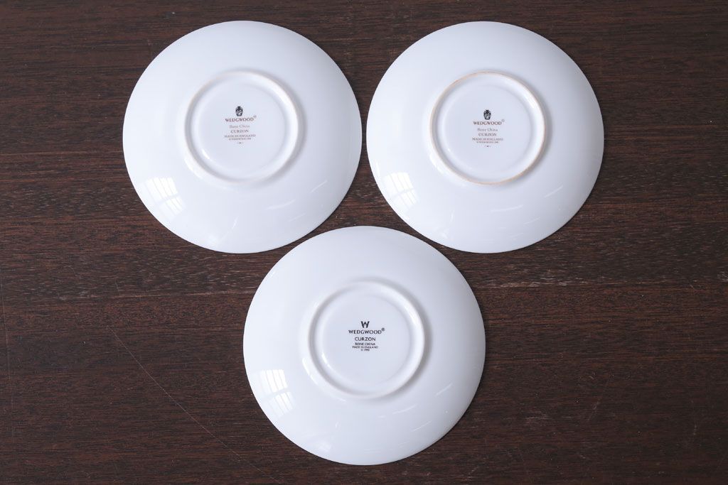 アンティーク雑貨　中古　イギリス　Wedgwood(ウェッジウッド)　Curzon(カーゾン)シリーズ　カップ&ソーサー3客セット(2)(洋食器)