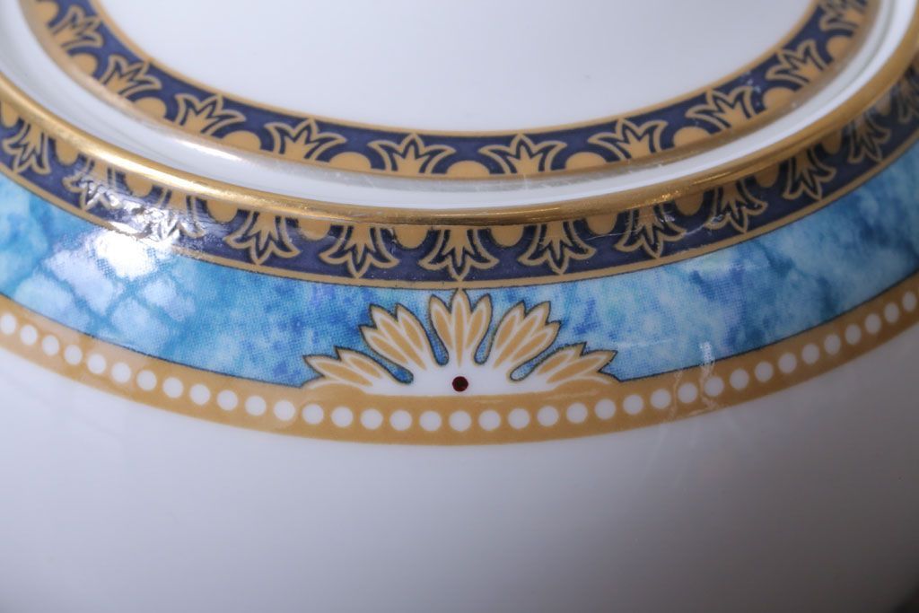 アンティーク雑貨　中古　イギリスWedgwood(ウェッジウッド)　Curzon(カーゾン)シリーズ　ポット・シュガー・クリーマー3点セット(洋食器)