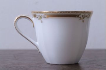アンティーク雑貨　中古　ノリタケ(Noritate)　Contessa(コンテッサ)シリーズ　カップ&ソーサー5客セット