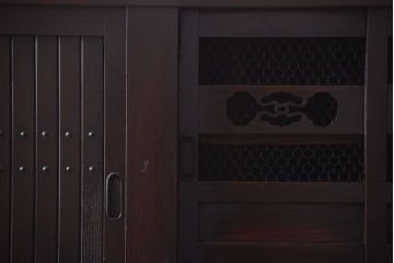 アンティーク家具　古民具・骨董　明治期　重厚な鉄脚付き!六尺水屋箪笥サイドボード