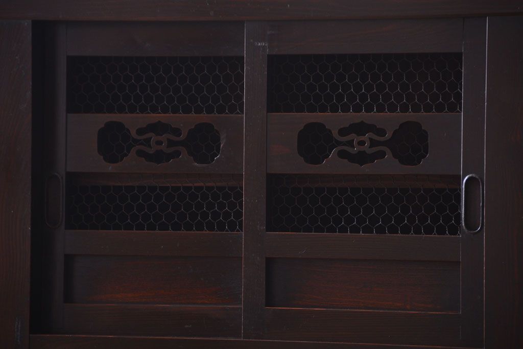 アンティーク家具　古民具・骨董　明治期　重厚な鉄脚付き!六尺水屋箪笥サイドボード