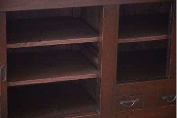 アンティーク家具　古民具・骨董　明治期　重厚な鉄脚付き!六尺水屋箪笥サイドボード