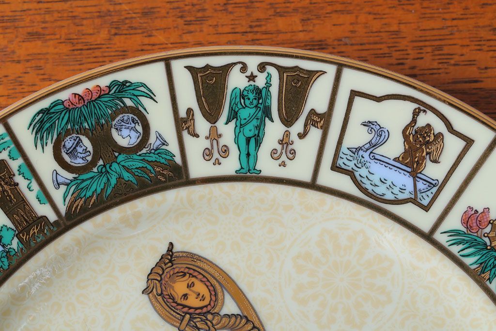 アンティーク雑貨　中古　GUCCI(グッチ)　PORCELLANA　ROMAN(ローマ)　プレート4枚セット(洋食器)